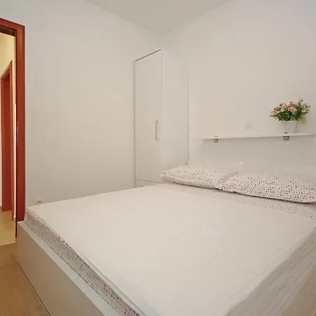Apartamento Mila Brela